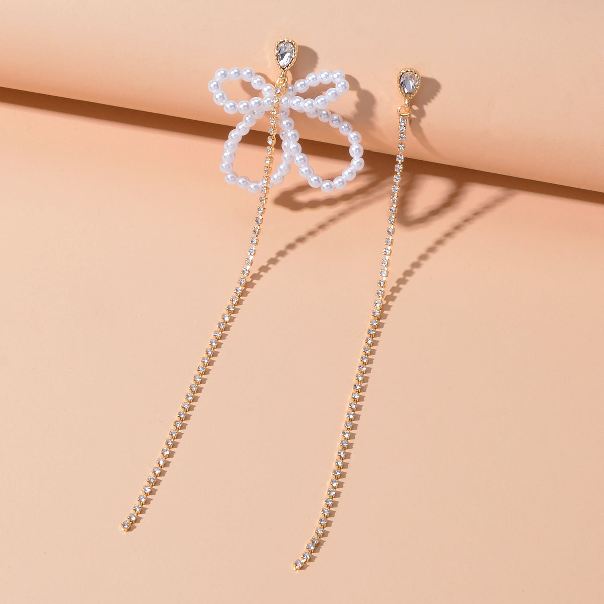 Sweet Pearl Beads Flower Rhinestone Long Gold Chain Asymmetric Pendant Earrings
