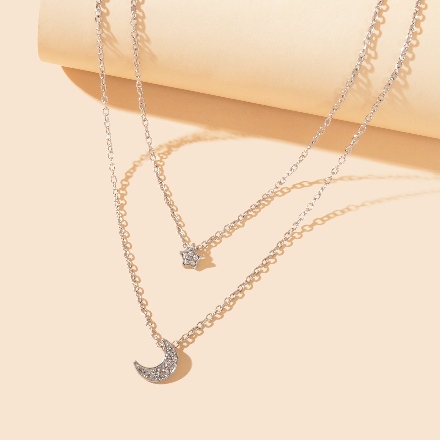 Dainty Silvery Layered Chain Rhinestone Decor Moon Star Pendant Necklace Women Daily Dating Birthday Gift Jewelry